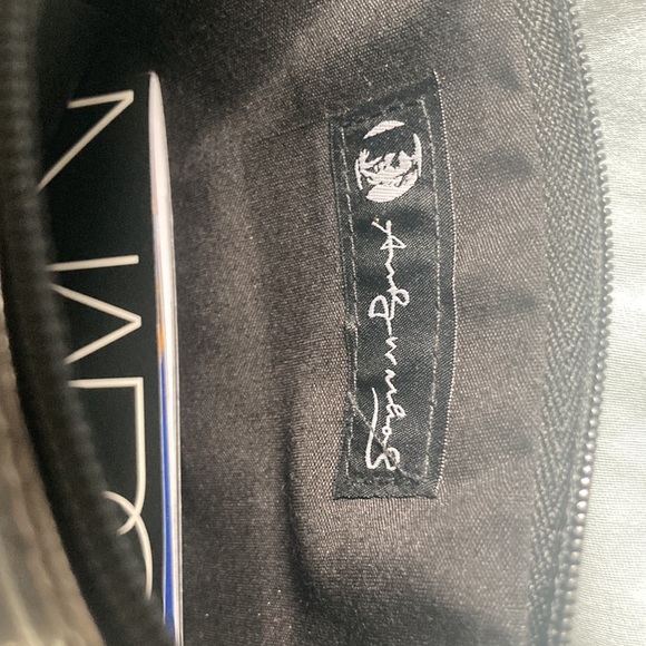 NARS Andy Warhol makeup and pouch - Picture 10 of 10